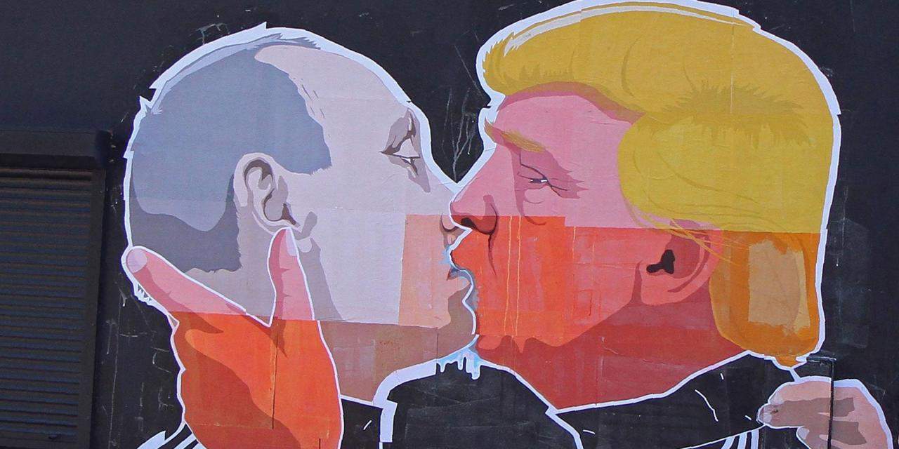 Trump-Putin mural