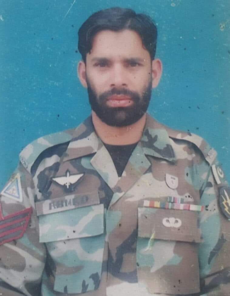 The Pak Commando who arrested and tormented Wing Cmdr Abhinandan has been killed by Indian Army!