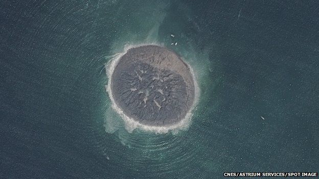                               A New Island appears off the coast of Balochistan after the Quake                             
                              