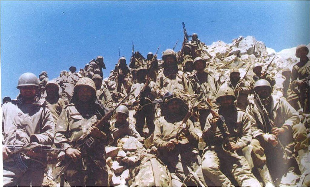 Pakistani Analysts Discuss uncomfortable Facts about Kargil War – Must watch